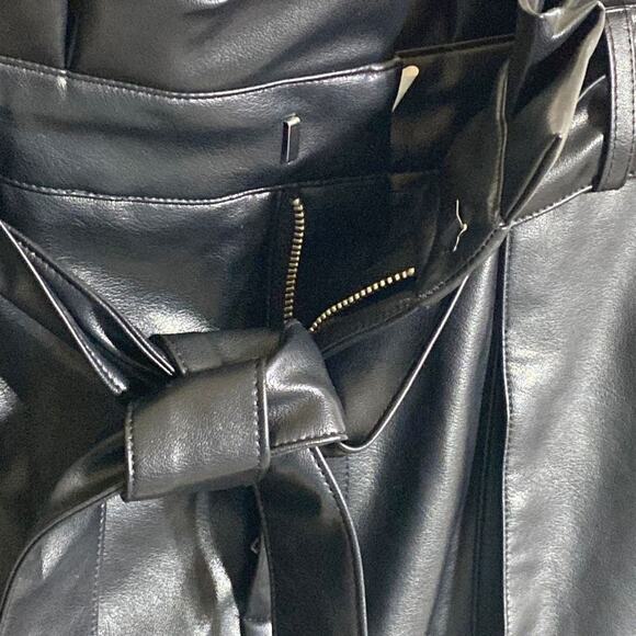 Gilli Women's Black Fauc Leather A-Line Mini Skirt Size S NWT - Picture 5 of 10